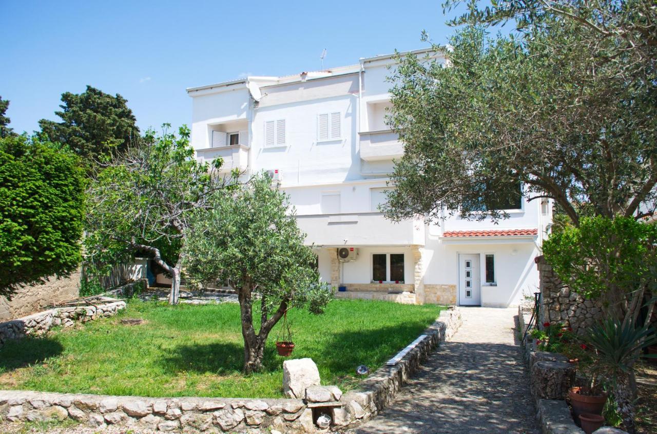 Apartments Marea Novalja Exterior foto